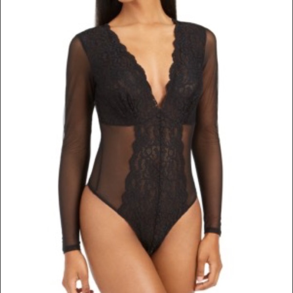 FashionNova long sleeve lace/mesh bodysuit